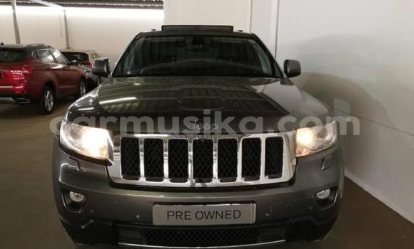 Buy Used Jeep Grand Cherokee Beige Car in Beitbridge in Matabeleland South