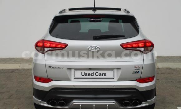 Acheter Occasion Voiture Hyundai Tucson Blanc à Beitbridge, Matabeleland South Acheter Occasion Voiture Hyundai Tucson Blanc à Beitbridge, Matabeleland South