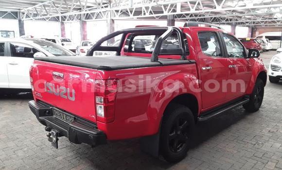 Nunua Ilio tumika Isuzu KB Beige Gari ndani ya Beitbridge nchini Matabeleland Kusini Nunua Ilio tumika Isuzu KB Beige Gari ndani ya Beitbridge nchini Matabeleland Kusini