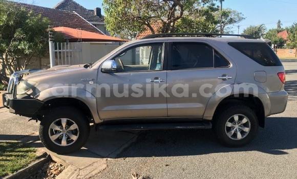 Acheter Occasion Voiture Toyota Fortuner Autre à Beitbridge, Matabeleland South Acheter Occasion Voiture Toyota Fortuner Autre à Beitbridge, Matabeleland South