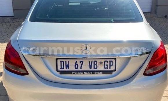 Acheter Occasion Voiture Mercedes‒Benz C–Class Gris à Beitbridge, Matabeleland South Acheter Occasion Voiture Mercedes‒Benz C–Class Gris à Beitbridge, Matabeleland South