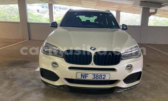 Acheter Occasion Voiture BMW X5 M Blanc à Beitbridge, Matabeleland South Acheter Occasion Voiture BMW X5 M Blanc à Beitbridge, Matabeleland South