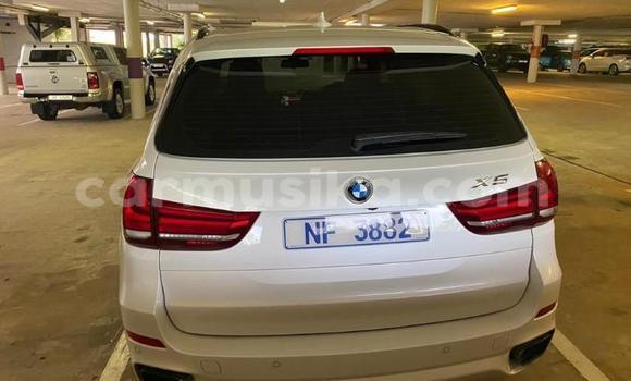 Acheter Occasion Voiture BMW X5 M Blanc à Beitbridge, Matabeleland South Acheter Occasion Voiture BMW X5 M Blanc à Beitbridge, Matabeleland South