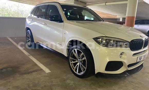 Acheter Occasion Voiture BMW X5 M Blanc à Beitbridge, Matabeleland South Acheter Occasion Voiture BMW X5 M Blanc à Beitbridge, Matabeleland South