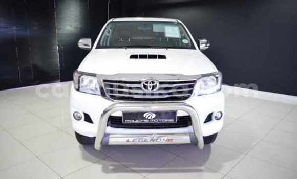 Acheter Occasion Voiture Toyota Hilux Blanc à Beitbridge, Matabeleland South Acheter Occasion Voiture Toyota Hilux Blanc à Beitbridge, Matabeleland South