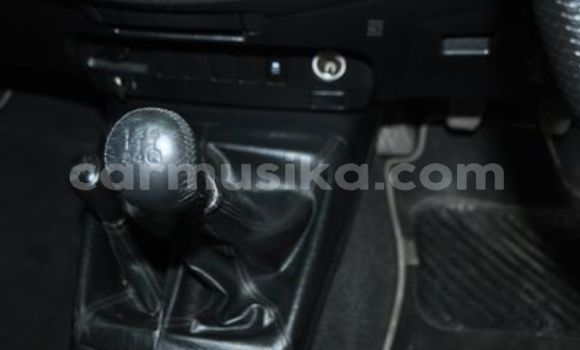 Buy Used Toyota Hilux White Car in Beitbridge in Matabeleland South Buy Used Toyota Hilux White Car in Beitbridge in Matabeleland South