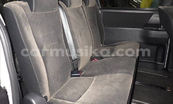 Tenga Tsaru Toyota Voxy Chena Mota in Beitbridge in Matabeleland South Tenga Tsaru Toyota Voxy Chena Mota in Beitbridge in Matabeleland South