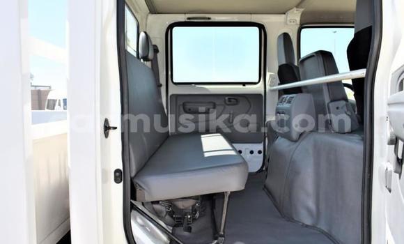 Acheter Occasion Utilitaire Hino 300 Blanc à Beitbridge, Matabeleland South Acheter Occasion Utilitaire Hino 300 Blanc à Beitbridge, Matabeleland South