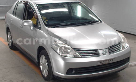 Acheter Occasion Voiture Nissan Latio Gris à Beitbridge, Matabeleland South Acheter Occasion Voiture Nissan Latio Gris à Beitbridge, Matabeleland South