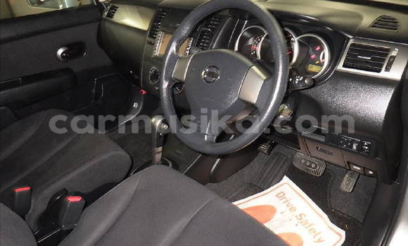 Acheter Occasion Voiture Nissan Latio Gris à Beitbridge, Matabeleland South Acheter Occasion Voiture Nissan Latio Gris à Beitbridge, Matabeleland South