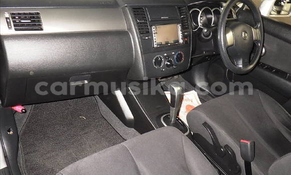 Acheter Occasion Voiture Nissan Latio Gris à Beitbridge, Matabeleland South Acheter Occasion Voiture Nissan Latio Gris à Beitbridge, Matabeleland South