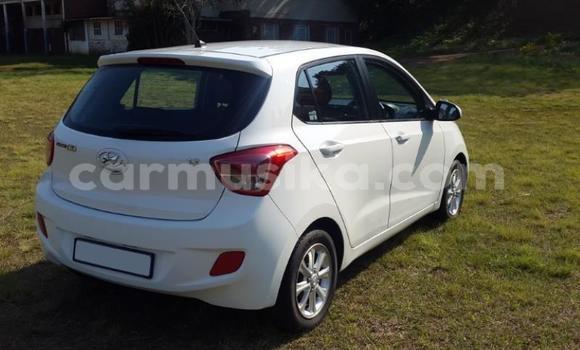 Nunua Ilio tumika Hyundai i10 Nyeupe Gari ndani ya Beitbridge nchini Matabeleland Kusini Nunua Ilio tumika Hyundai i10 Nyeupe Gari ndani ya Beitbridge nchini Matabeleland Kusini