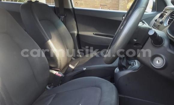 Nunua Ilio tumika Hyundai i10 Nyeupe Gari ndani ya Beitbridge nchini Matabeleland Kusini Nunua Ilio tumika Hyundai i10 Nyeupe Gari ndani ya Beitbridge nchini Matabeleland Kusini