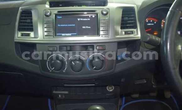 Acheter Occasion Voiture Toyota Hilux Blanc à Beitbridge, Matabeleland South Acheter Occasion Voiture Toyota Hilux Blanc à Beitbridge, Matabeleland South