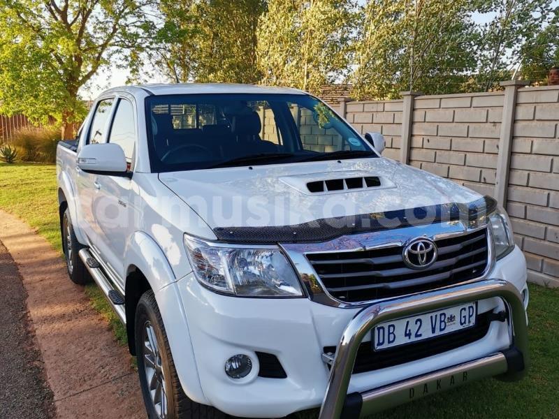 Big with watermark toyota hilux matabeleland south beitbridge 18454