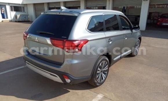 Acheter Occasion Voiture Mitsubishi Outlander Autre à Beitbridge, Matabeleland South Acheter Occasion Voiture Mitsubishi Outlander Autre à Beitbridge, Matabeleland South