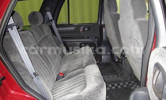 Acheter Occasion Voiture Chevrolet TrailBlazer Rouge à Beitbridge, Matabeleland South Acheter Occasion Voiture Chevrolet TrailBlazer Rouge à Beitbridge, Matabeleland South