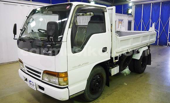 Acheter Import Voiture Isuzu Ascender Blanc à Beitbridge, Matabeleland South Acheter Import Voiture Isuzu Ascender Blanc à Beitbridge, Matabeleland South