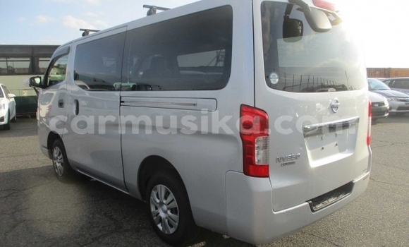 Nunua Ilio tumika Nissan NV350 Caravan Fedha Gari ndani ya Beitbridge nchini Matabeleland Kusini Nunua Ilio tumika Nissan NV350 Caravan Fedha Gari ndani ya Beitbridge nchini Matabeleland Kusini