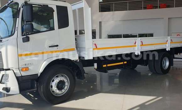 Acheter Occasion Voiture Nissan AD Blanc à Beitbridge, Matabeleland South Acheter Occasion Voiture Nissan AD Blanc à Beitbridge, Matabeleland South