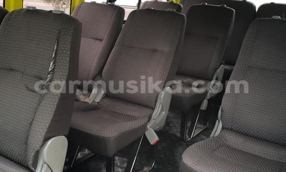 Acheter Occasion Voiture Toyota Hiace Blanc à Bulawayo, Bulawayo Acheter Occasion Voiture Toyota Hiace Blanc à Bulawayo, Bulawayo