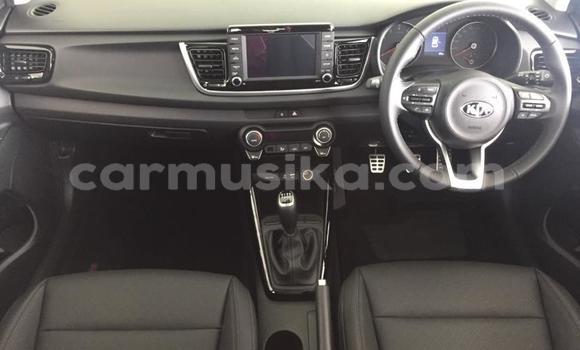 Nunua Ilio tumika Kia Rio Beige Gari ndani ya Beitbridge nchini Matabeleland Kusini Nunua Ilio tumika Kia Rio Beige Gari ndani ya Beitbridge nchini Matabeleland Kusini