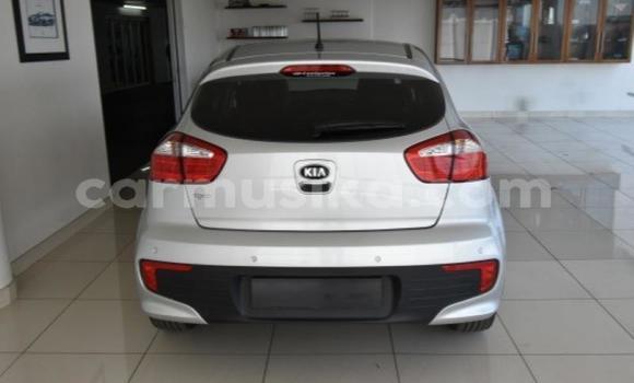 Nunua Ilio tumika Kia Rio Beige Gari ndani ya Beitbridge nchini Matabeleland Kusini Nunua Ilio tumika Kia Rio Beige Gari ndani ya Beitbridge nchini Matabeleland Kusini
