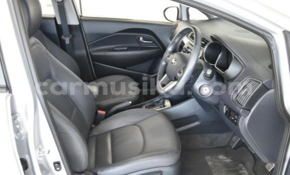 Nunua Ilio tumika Kia Rio Beige Gari ndani ya Beitbridge nchini Matabeleland Kusini Nunua Ilio tumika Kia Rio Beige Gari ndani ya Beitbridge nchini Matabeleland Kusini