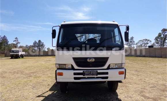 Buy Used Nissan UD White Truck in Beitbridge in Matabeleland South Buy Used Nissan UD White Truck in Beitbridge in Matabeleland South