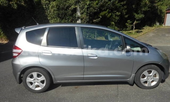 Buy Used Honda Fit Silver Car in Beitbridge in Matabeleland South Buy Used Honda Fit Silver Car in Beitbridge in Matabeleland South