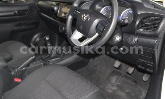 Acheter Occasion Voiture Toyota Hilux Blanc à Harare, Harare Acheter Occasion Voiture Toyota Hilux Blanc à Harare, Harare