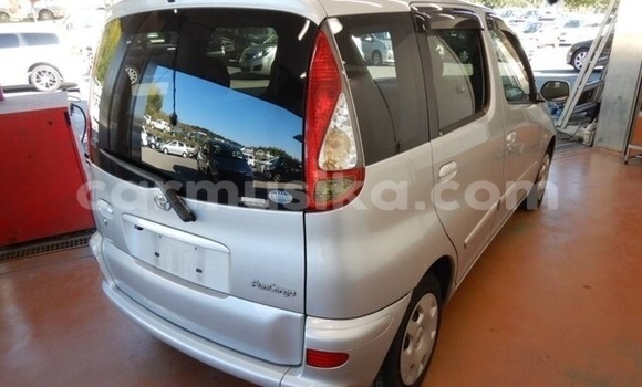 Nunua Ilio tumika Toyota FunCargo Nyeupe Gari ndani ya Beitbridge nchini Matabeleland Kusini Nunua Ilio tumika Toyota FunCargo Nyeupe Gari ndani ya Beitbridge nchini Matabeleland Kusini