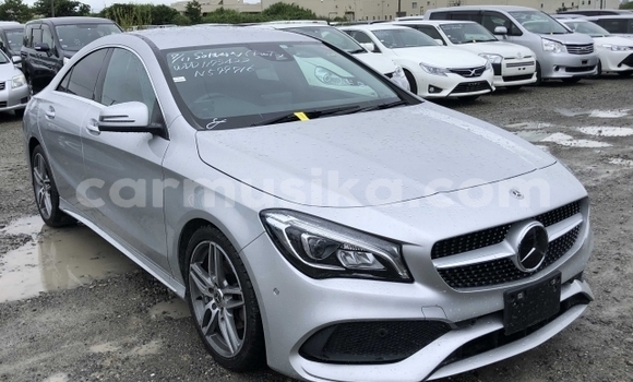 Acheter Occasion Voiture Mercedes‒Benz C–Class Gris à Beitbridge, Matabeleland South