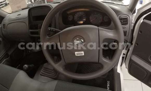 Buy Used Nissan NP 300 White Car in Beitbridge in Matabeleland South Buy Used Nissan NP 300 White Car in Beitbridge in Matabeleland South