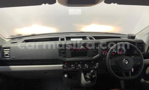 Nunua Ilio tumika Volkswagen Transporter Nyeupe Gari ndani ya Beitbridge nchini Matabeleland Kusini Nunua Ilio tumika Volkswagen Transporter Nyeupe Gari ndani ya Beitbridge nchini Matabeleland Kusini