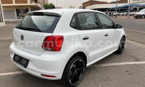 Nunua Ilio tumika Volkswagen Polo Nyeupe Gari ndani ya Beitbridge nchini Matabeleland Kusini Nunua Ilio tumika Volkswagen Polo Nyeupe Gari ndani ya Beitbridge nchini Matabeleland Kusini
