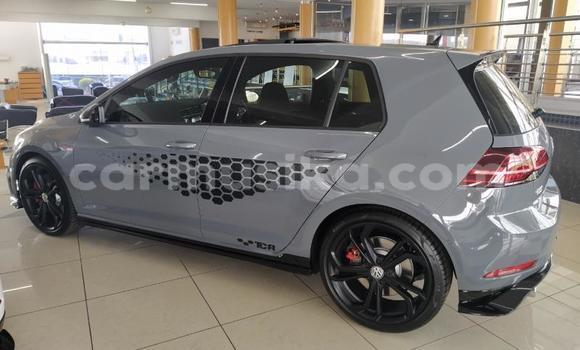 Nunua Ilio tumika Volkswagen Golf GTI Beige Gari ndani ya Beitbridge nchini Matabeleland Kusini Nunua Ilio tumika Volkswagen Golf GTI Beige Gari ndani ya Beitbridge nchini Matabeleland Kusini