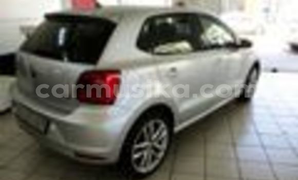 Acheter Occasion Voiture Volkswagen Polo Blanc à Beitbridge, Matabeleland South Acheter Occasion Voiture Volkswagen Polo Blanc à Beitbridge, Matabeleland South