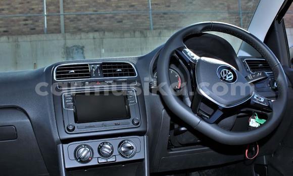 Nunua Ilio tumika Volkswagen Polo Nyingine Gari ndani ya Beitbridge nchini Matabeleland Kusini Nunua Ilio tumika Volkswagen Polo Nyingine Gari ndani ya Beitbridge nchini Matabeleland Kusini