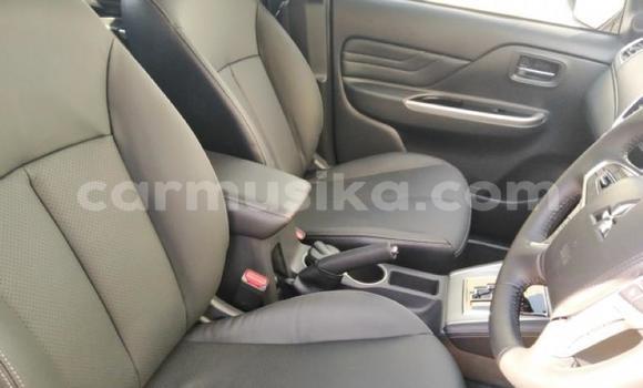 Acheter Occasion Voiture Mitsubishi Triton Autre à Beitbridge, Matabeleland South Acheter Occasion Voiture Mitsubishi Triton Autre à Beitbridge, Matabeleland South