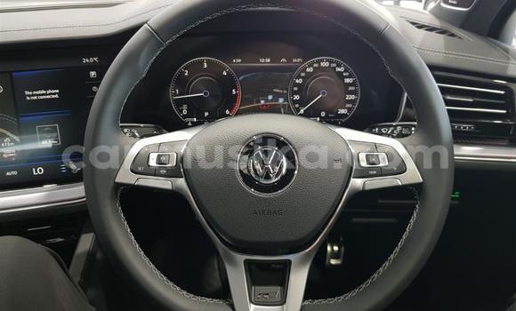 Nunua Ilio tumika Volkswagen Touareg Nyeupe Gari ndani ya Beitbridge nchini Matabeleland Kusini Nunua Ilio tumika Volkswagen Touareg Nyeupe Gari ndani ya Beitbridge nchini Matabeleland Kusini
