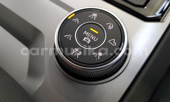 Nunua Ilio tumika Volkswagen Touareg Nyeupe Gari ndani ya Beitbridge nchini Matabeleland Kusini Nunua Ilio tumika Volkswagen Touareg Nyeupe Gari ndani ya Beitbridge nchini Matabeleland Kusini