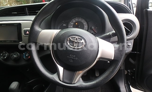 Acheter Occasion Voiture Toyota Vitz Noir à Beitbridge, Matabeleland South Acheter Occasion Voiture Toyota Vitz Noir à Beitbridge, Matabeleland South