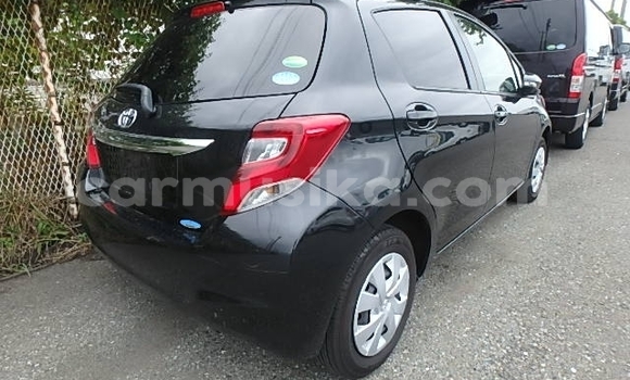 Acheter Occasion Voiture Toyota Vitz Noir à Beitbridge, Matabeleland South Acheter Occasion Voiture Toyota Vitz Noir à Beitbridge, Matabeleland South