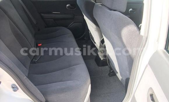 Acheter Occasion Voiture Nissan Tiida Gris à Beitbridge, Matabeleland South Acheter Occasion Voiture Nissan Tiida Gris à Beitbridge, Matabeleland South