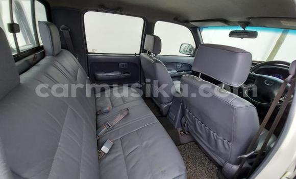 Tenga Tsaru Toyota Hilux Nhema Mota in Beitbridge in Matabeleland South Tenga Tsaru Toyota Hilux Nhema Mota in Beitbridge in Matabeleland South