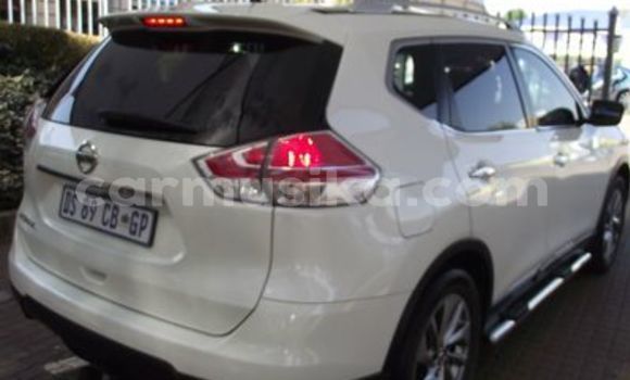 Buy Used Nissan X–Trail White Car in Beitbridge in Matabeleland South Buy Used Nissan X–Trail White Car in Beitbridge in Matabeleland South