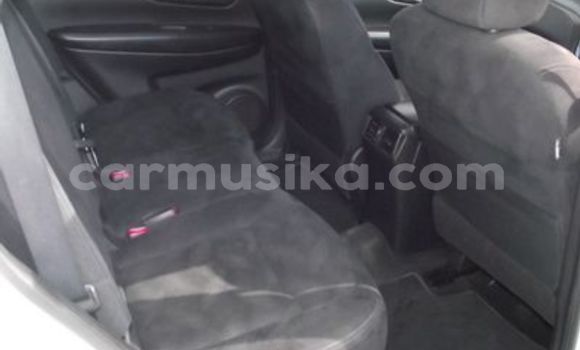 Buy Used Nissan X–Trail White Car in Beitbridge in Matabeleland South Buy Used Nissan X–Trail White Car in Beitbridge in Matabeleland South