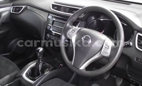 Buy Used Nissan X–Trail White Car in Beitbridge in Matabeleland South Buy Used Nissan X–Trail White Car in Beitbridge in Matabeleland South