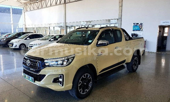 Tenga Tsaru Toyota Hilux Zvimwe Mota in Beitbridge in Matabeleland South Tenga Tsaru Toyota Hilux Zvimwe Mota in Beitbridge in Matabeleland South